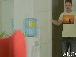 Ravaging a великий чоловік укол
